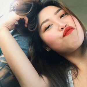 Meet your Posher, Pamela